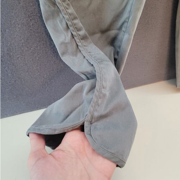 J. Jill Pull On Pants S Sage Green Lyocell Tapered Casual Pockets EUC - Picture 3 of 10